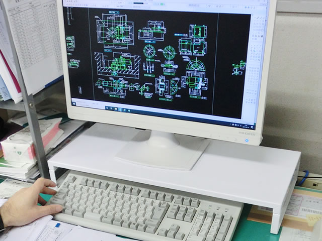 設計課長